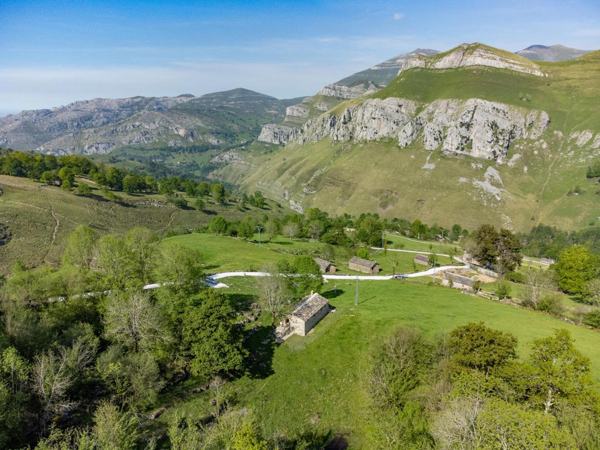Vivienda Pasiega Lo Lucas 1920 San Roque de Riomiera Екстер'єр фото